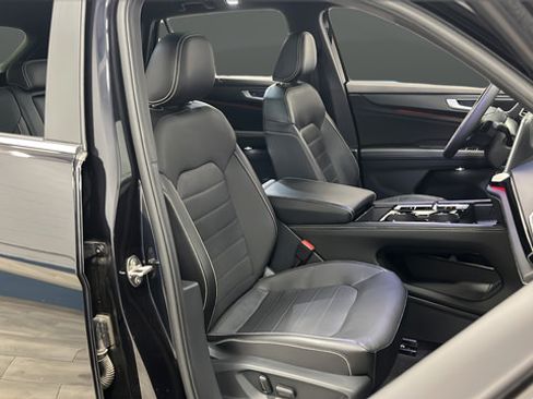 Used 2024 Volkswagen Atlas Cross Sport SEL R-Line AWD/4WD image 24