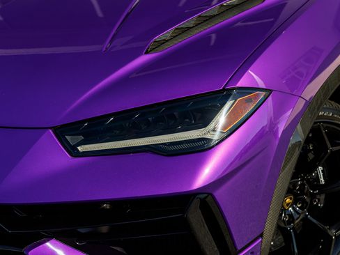 Used 2024 Lamborghini Urus Performante image 2