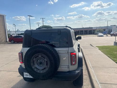 Used 2022 Ford Bronco Everglades AWD/4WD image 5