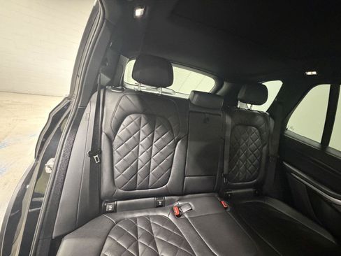 Used 2024 BMW X5 xDrive40i w/ Premium Package AWD/4WD image 11