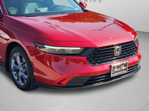 Used 2024 Honda Accord EX image 32