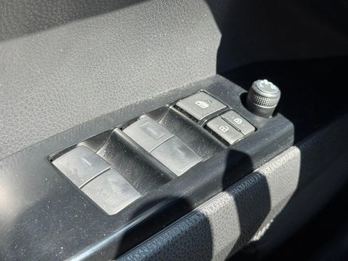 Certified 2025 Toyota Camry Hybrid image 23