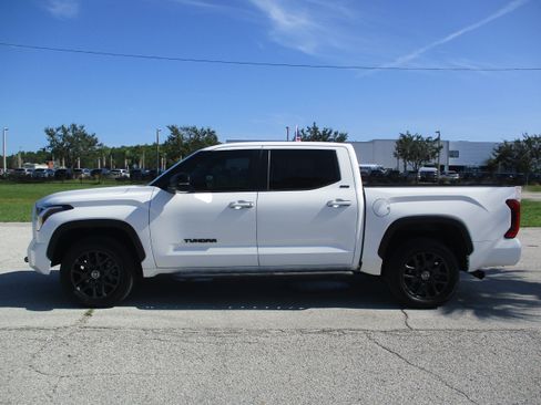 Used 2024 Toyota Tundra SR5 w/ SR5 Premium Package AWD/4WD image 4