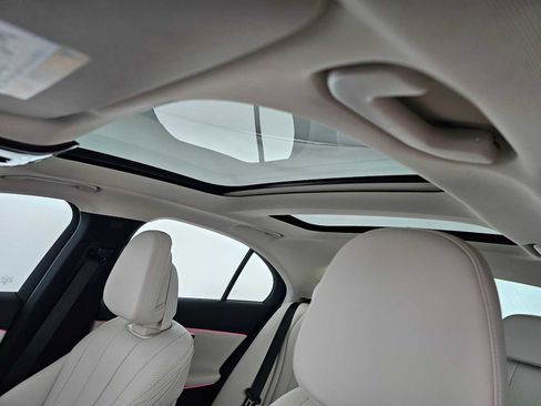 New 2025 Mercedes-Benz E 350 Sedan image 22