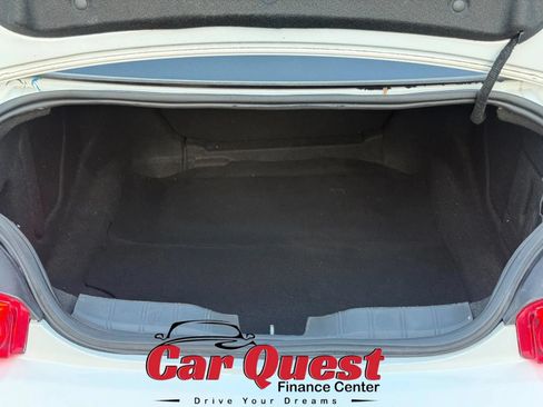 Used 2020 Chevrolet Camaro LT RWD image 13