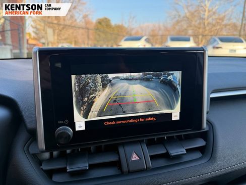 Used 2025 Toyota RAV4 XLE image 27