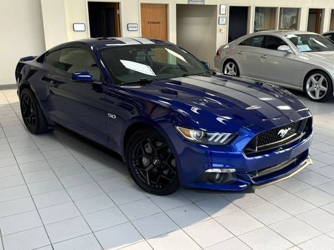 Used 2016 Ford Mustang GT Premium RWD image 9