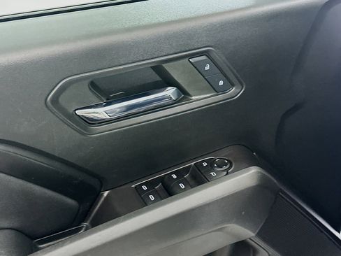 Used 2023 GMC Canyon Elevation image 15