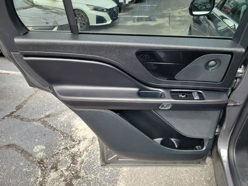Used 2024 Lincoln Aviator Reserve image 28