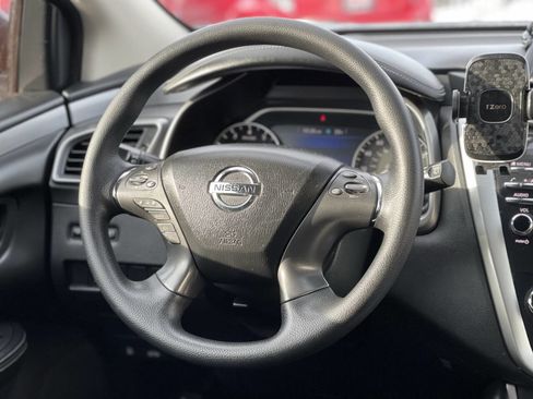 Used 2019 Nissan Murano S image 20