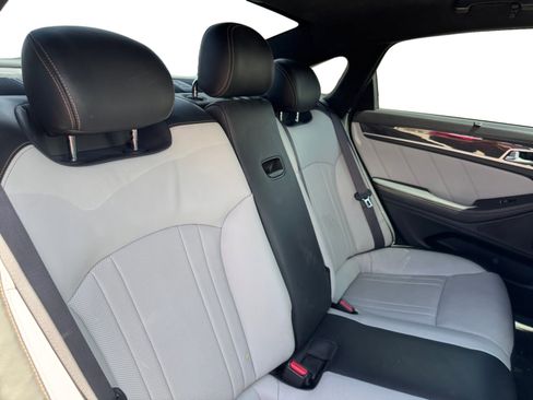 Used 2019 Genesis G80 3.3T Sport RWD image 18