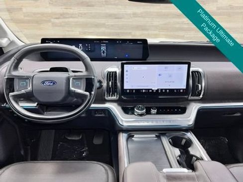 Used 2025 Ford Expedition Max Platinum w/ Platinum Ultimate Package AWD/4WD image 2