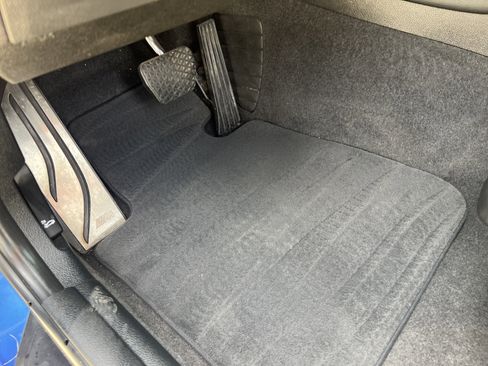 Used 2017 BMW 230i Coupe image 15