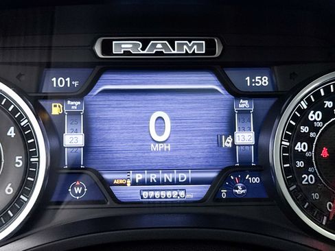 Used 2019 RAM 1500 Laramie AWD/4WD image 35