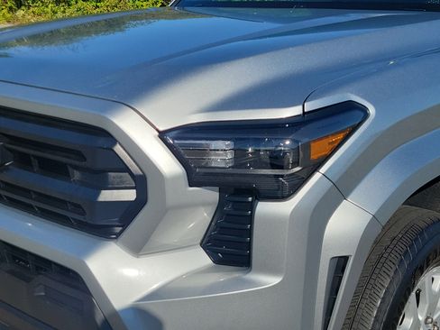 Used 2025 Toyota Tacoma SR RWD image 9