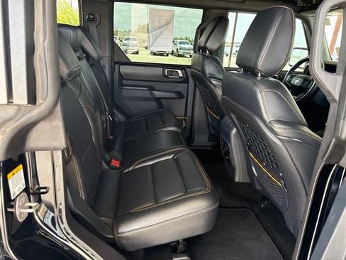 Used 2024 Ford Bronco Badlands AWD/4WD image 10