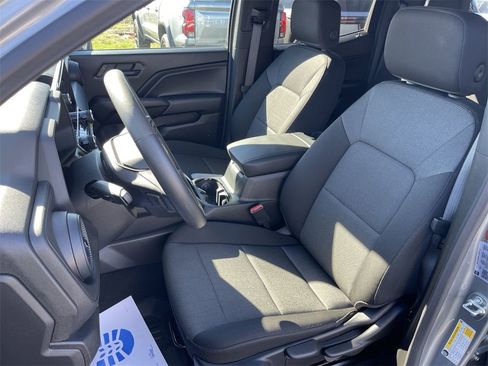 New 2025 Chevrolet Colorado W/T image 11