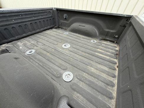 Used 2018 RAM 2500 Laramie w/ Sport Appearance Group AWD/4WD image 26