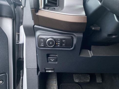 Used 2023 Ford Bronco Outer Banks image 10