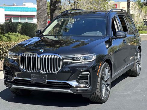 Used 2022 BMW X7 xDrive40i w/ Premium Package image 83