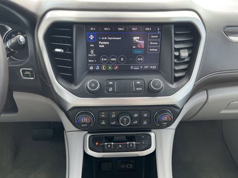 Used 2023 GMC Acadia SLT image 20