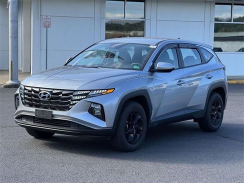 Used 2024 Hyundai Tucson SE image 4