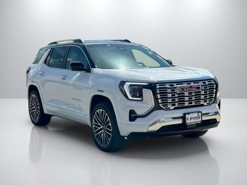 Used 2026 GMC Terrain Denali AWD/4WD image 3