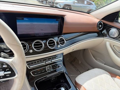 Used 2020 Mercedes-Benz E 450 4MATIC Wagon image 29