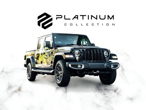 Used 2023 Jeep Gladiator Sport AWD/4WD image 1