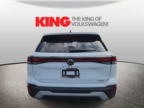 New 2026 Volkswagen Tiguan SE image 4