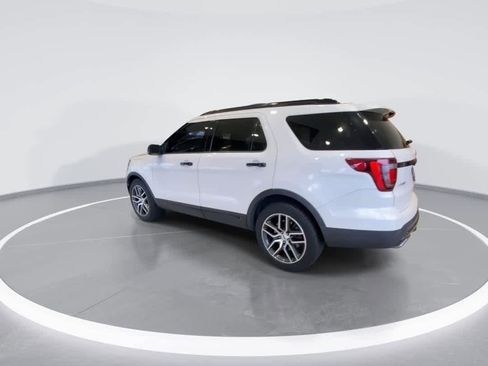 Used 2016 Ford Explorer Sport w/ Equipment Group 401A image 6