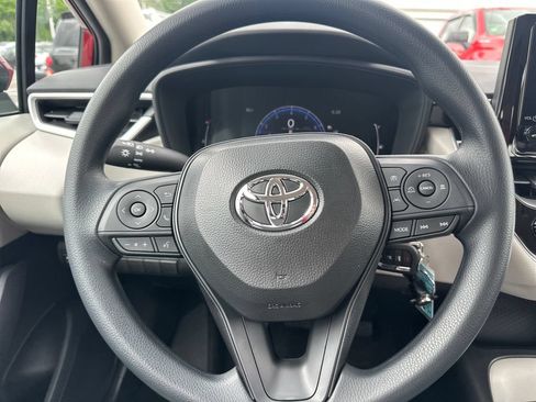 Used 2026 Toyota Corolla LE FWD image 20