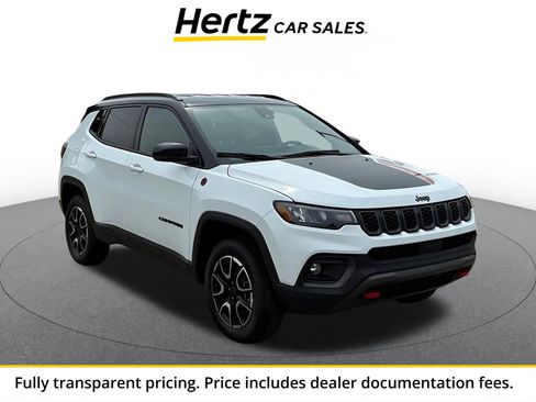 Used 2025 Jeep Compass Trailhawk AWD/4WD image 1