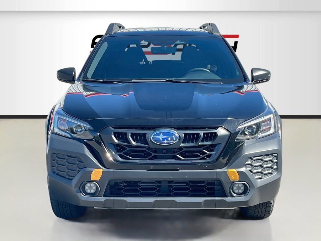 Used 2025 Subaru Outback Wilderness AWD/4WD image 2