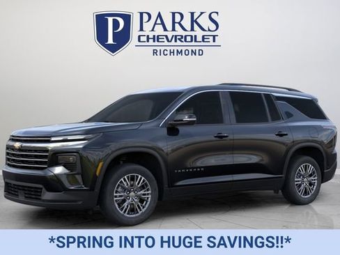 New 2026 Chevrolet Traverse LT image 2