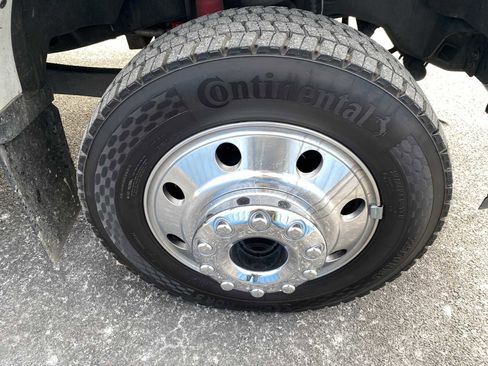 Used 2020 Ford F550 4x4 Regular Cab Super Duty image 40