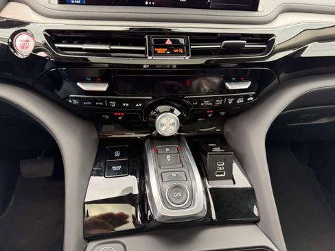 Certified 2026 Acura MDX SH-AWD w/ Technology Package image 25