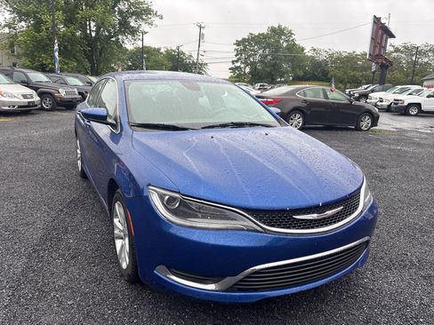 Used 2015 Chrysler 200 Limited w/ Convenience Group FWD image 3