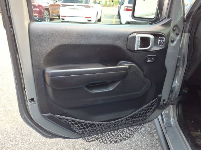 Used 2021 Jeep Gladiator Sport AWD/4WD image 12