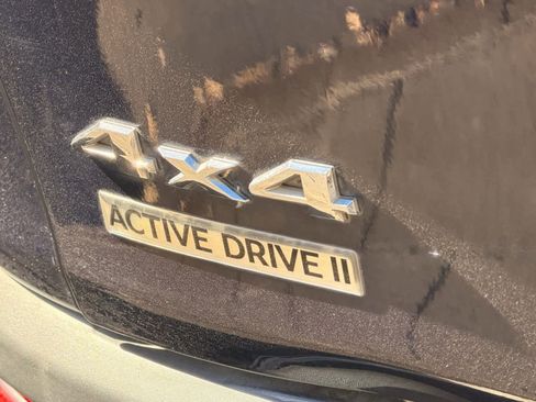 Used 2015 Jeep Cherokee Latitude w/ Comfort/Convenience Group image 11