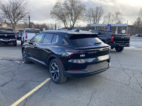 New 2026 Chevrolet Equinox EV LT image 5