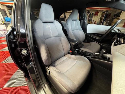 Used 2022 Toyota Corolla SE image 9