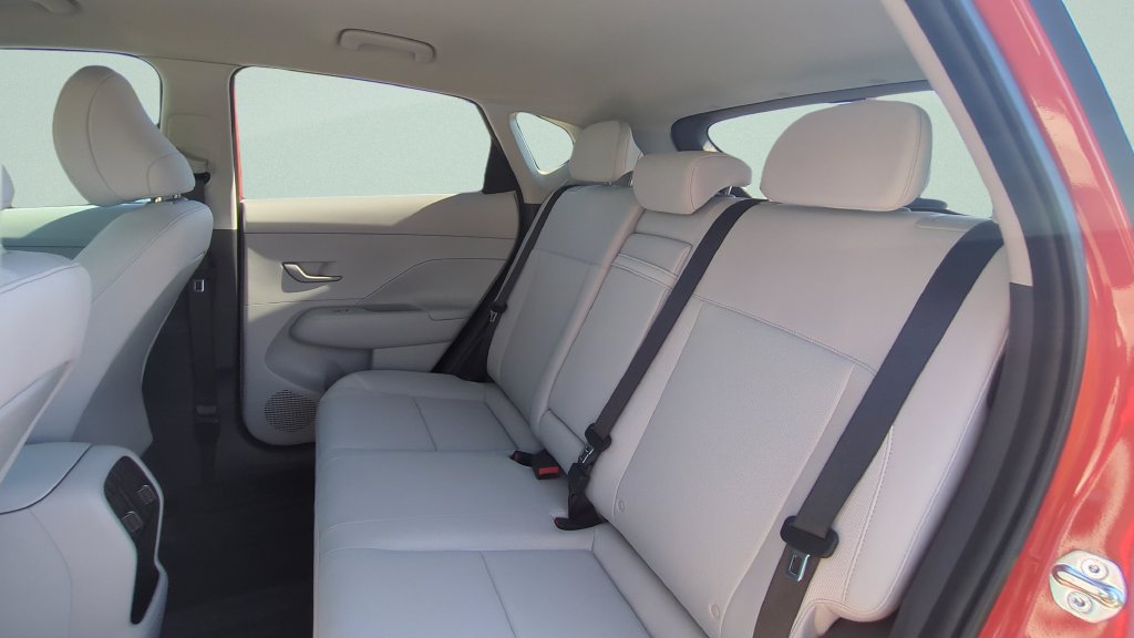 Certified 2025 Hyundai Kona SEL FWD image 10