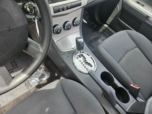 Used 2010 Chrysler Sebring Touring FWD image 17