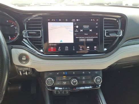 Used 2021 Dodge Durango R/T w/ Tow 'N Go Package AWD/4WD image 9