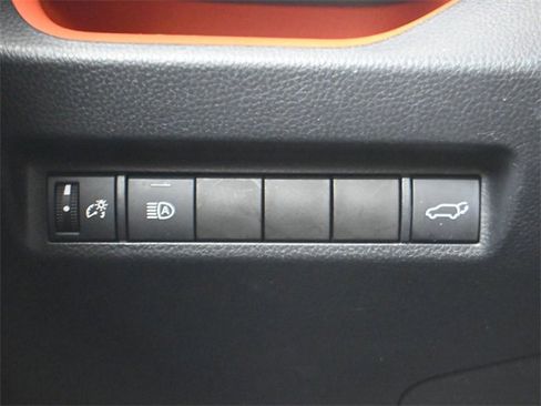 Used 2020 Toyota RAV4 Adventure image 13