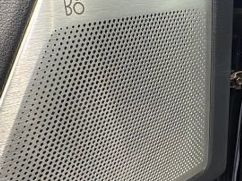 Used 2024 Ford F350 Platinum w/ FX4 Off-Road Package image 19