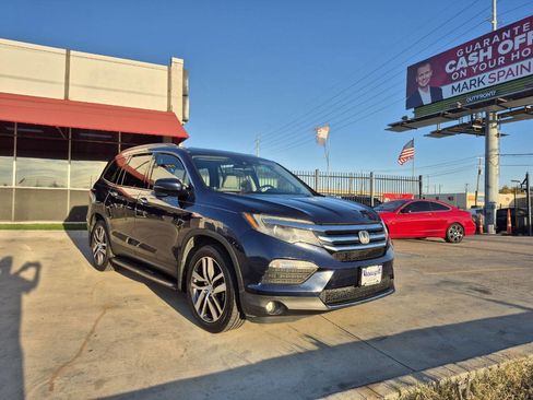 Used 2016 Honda Pilot Touring image 4