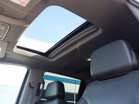 Used 2021 Chevrolet Silverado 2500 LTZ w/ LTZ Convenience Package image 23