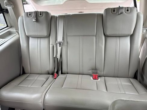 Used 2017 Lincoln Navigator Select AWD/4WD image 15